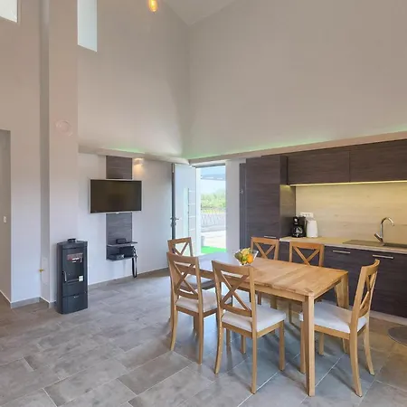 Libra Hébergement de vacances *