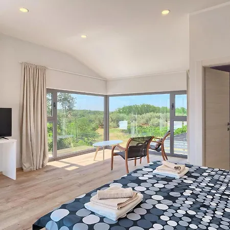 Libra * Nova Vas (Brtonigla)