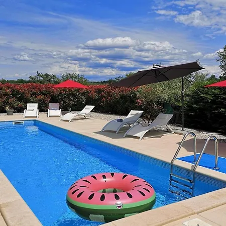 Holiday home Libra Nova Vas (Brtonigla)