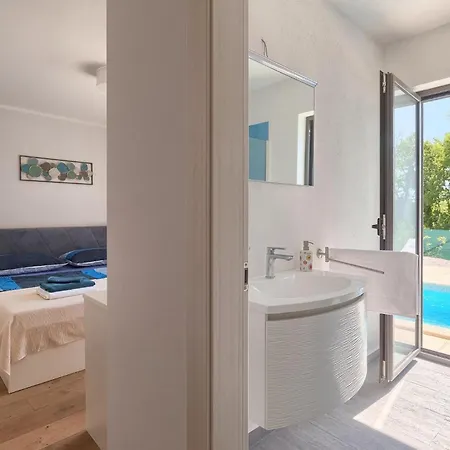 Libra Nova Vas (Brtonigla)