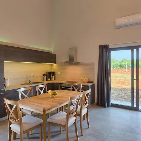 Libra Nova Vas (Brtonigla)